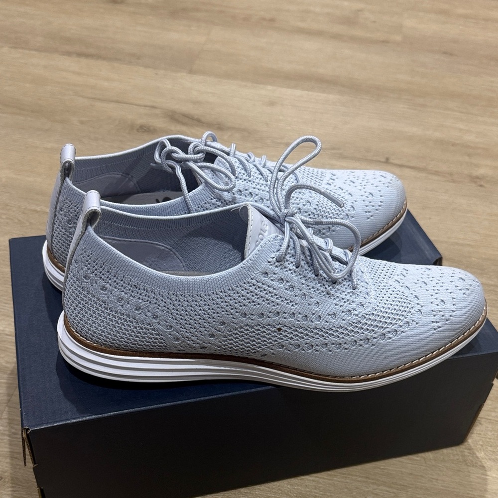 Cole Haan women’s Light Gray Knit Oxfords - Picture 4 of 5